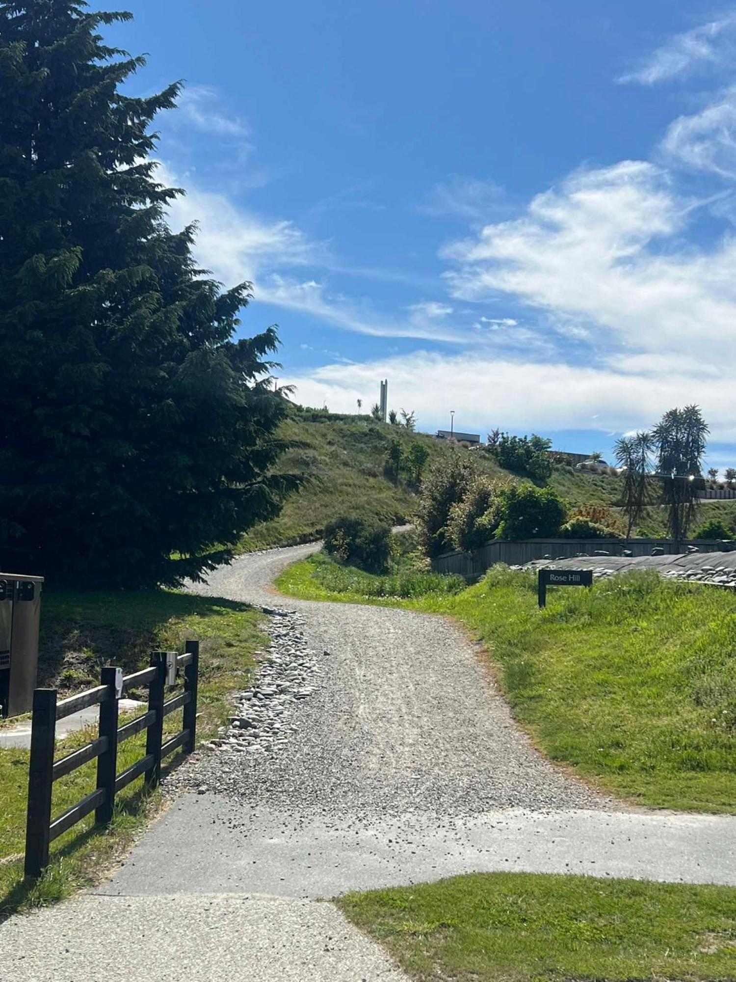 Decker Daze Queenstown Ngoại thất bức ảnh