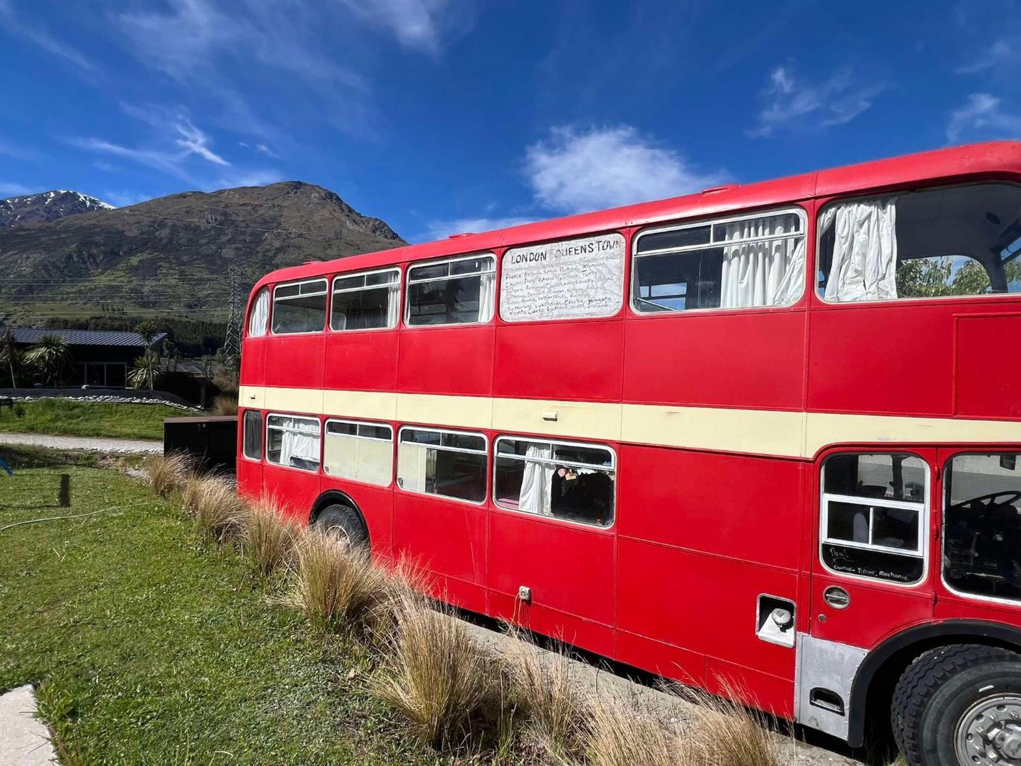 Decker Daze Queenstown Ngoại thất bức ảnh